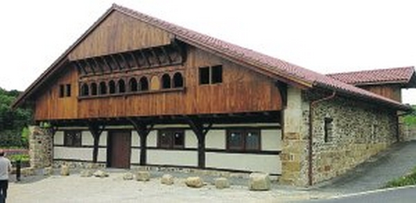 Sari-Haundi baserria